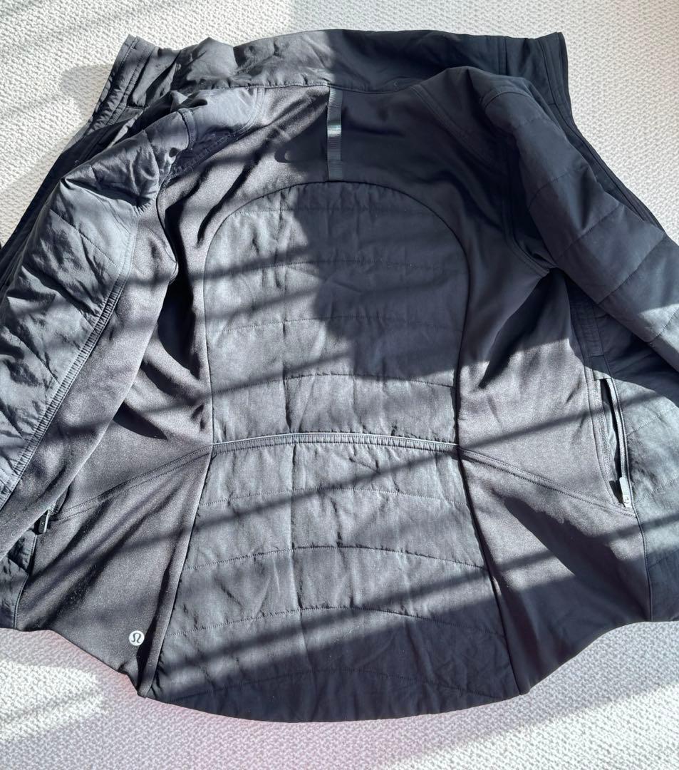 Lululemon レディースランニングジャケットS size ブラック